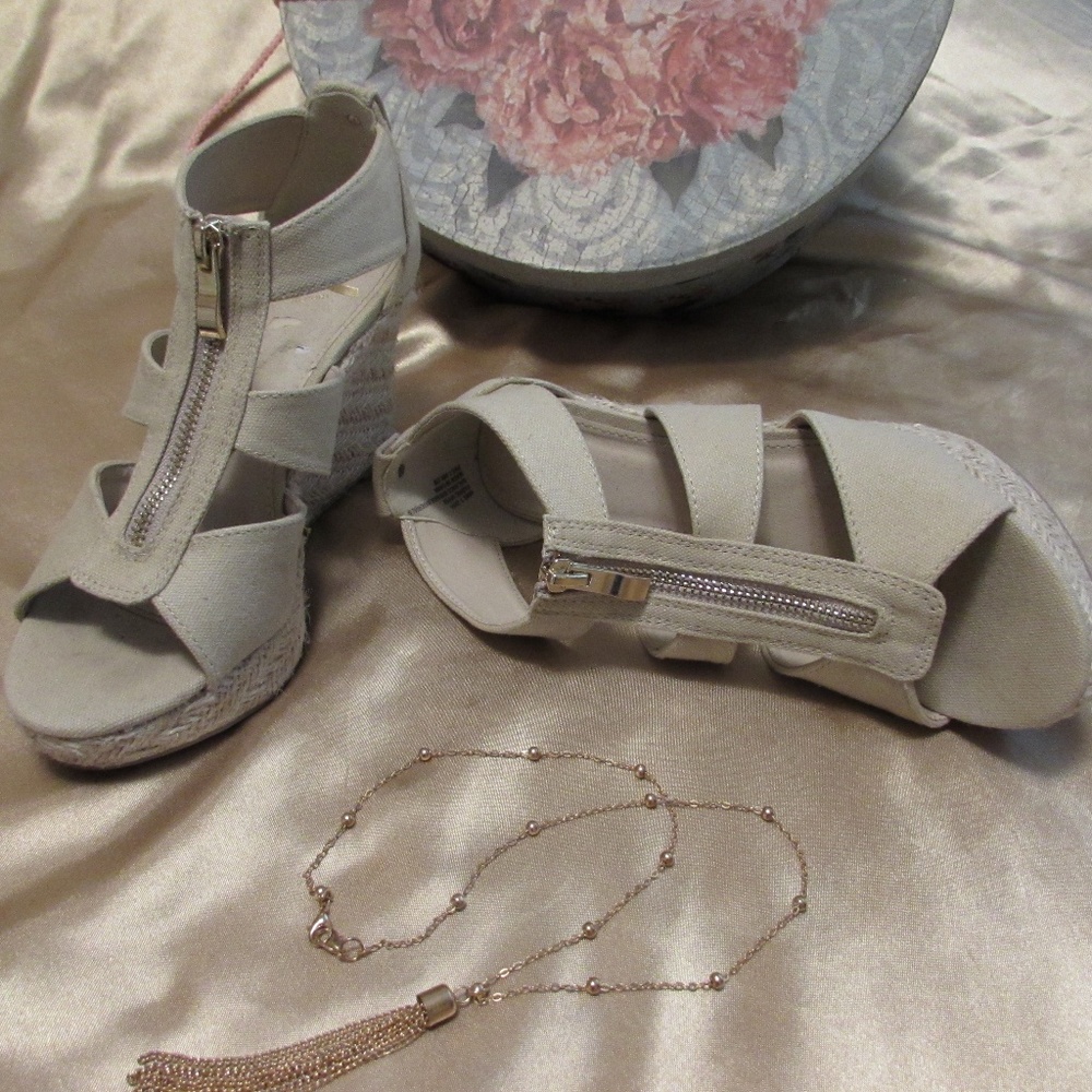 Report Espadrille Wedges